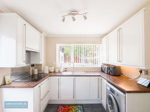 Kitchen- click for photo gallery